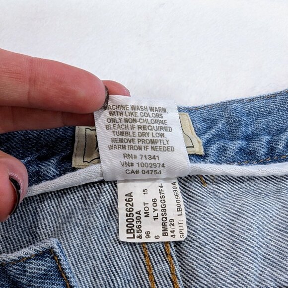 L.L. Bean 44x29 Comfort Waist Jeans Regular Fit Medium Wash 100% Cotton Denim - Picture 6 of 12